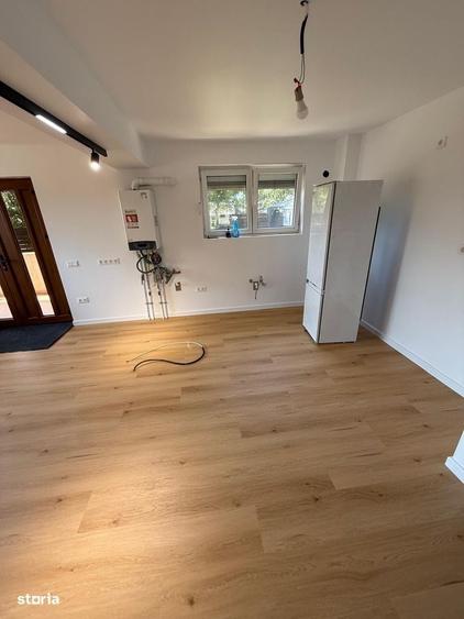 Apartament cu 4 camere în Domnești