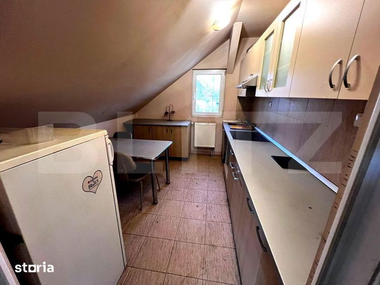 Casă cu 7 camere cu Teren 1342 Mp în Central