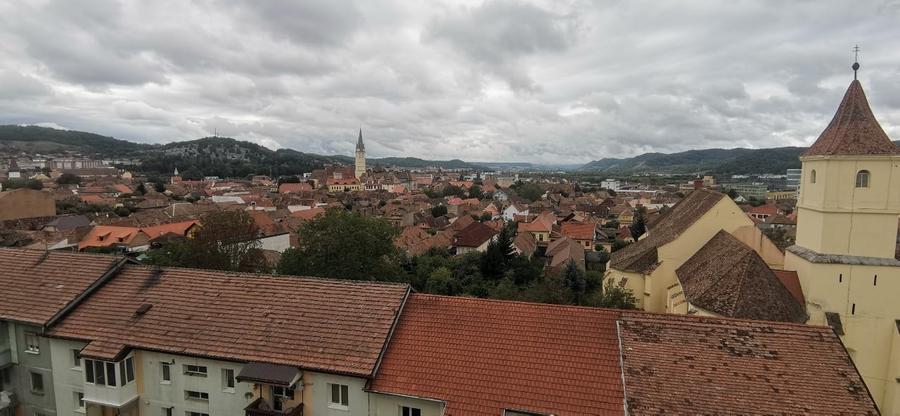 Apartament cu 3 camere decomandat, mobilat în Central