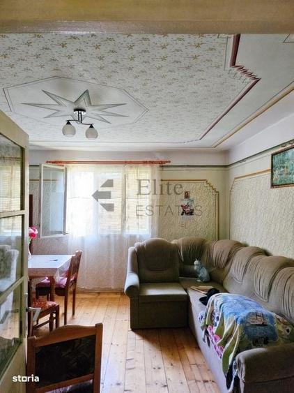 Casă cu 4 camere în Muncelu