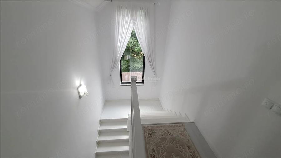 Casă cu Teren 280 Mp în Poieni-Suceava