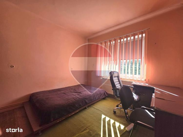 Casă cu 4 camere cu Teren 602 Mp în Central