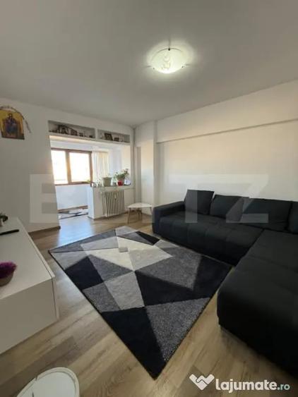 Apartament cu 2 camere decomandat în Democrației