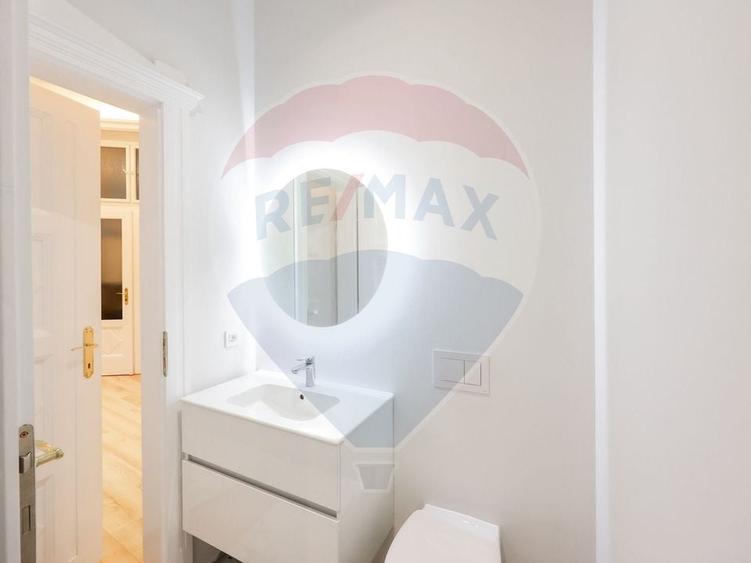 Apartament cu 5 camere decomandat, mobilat în Ultracentral