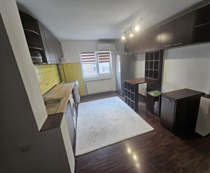 Apartament cu 2 camere decomandat, mobilat în Tineretului
