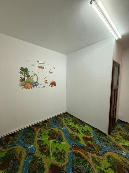 Apartament cu 3 camere în Zorilor