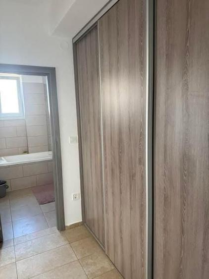 Apartament cu 2 camere decomandat în Exterior Vest