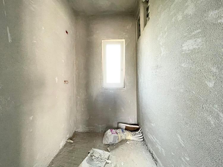 Duplex cu 5 camere cu Canalizare în Moșnița Veche