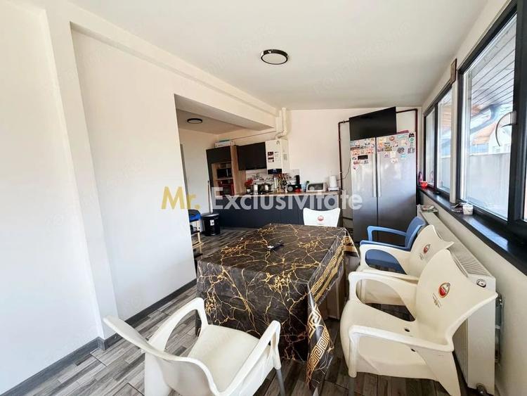 Casă cu 5 camere cu Teren 400 Mp în Smeura