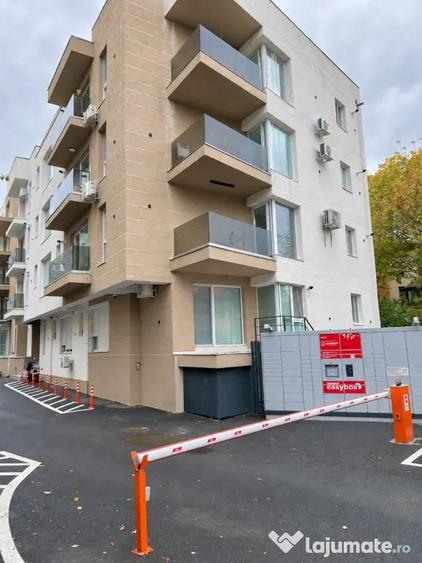 Apartament cu 2 camere decomandat în 13 Septembrie