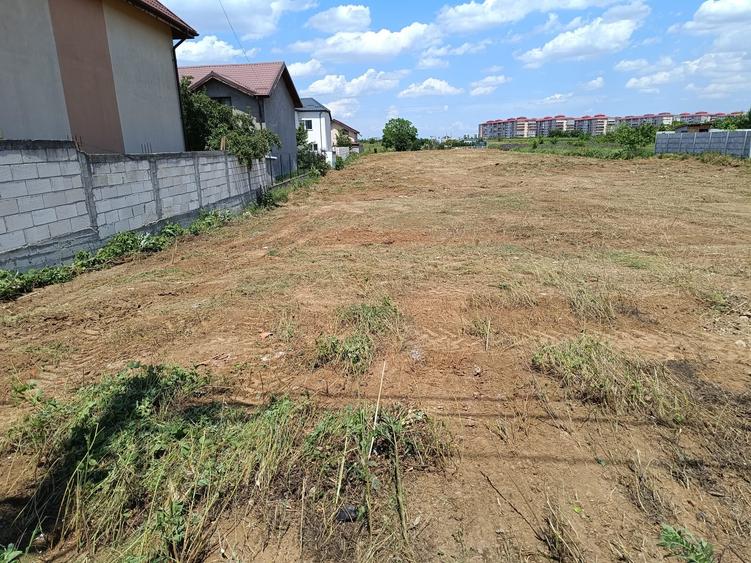 Teren Construcții intravilan de 4000 mp, în Nord-Est