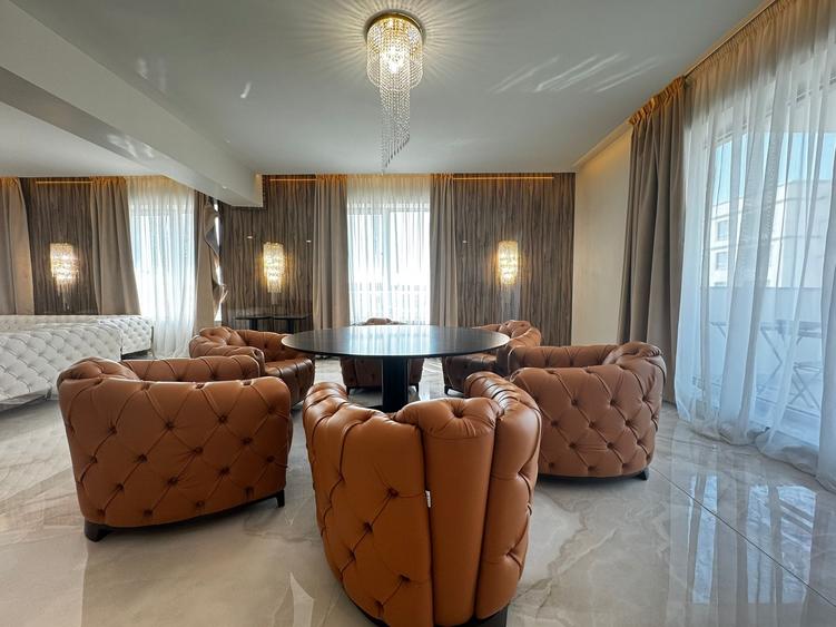 Apartament cu 4 camere decomandat, mobilat în P-ta Presei Libere