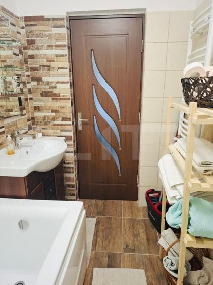 Apartament spatios cu 2 camere, 56 mp, zona Tractorul - 7