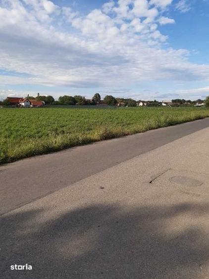 Teren de 2325 mp, în Hărman