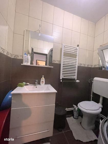 Casă cu 4 camere în Petrăchioaia