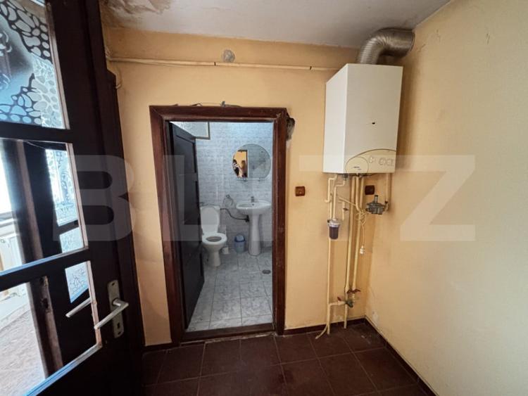 Casă cu 3 camere cu Teren 200 Mp în Central