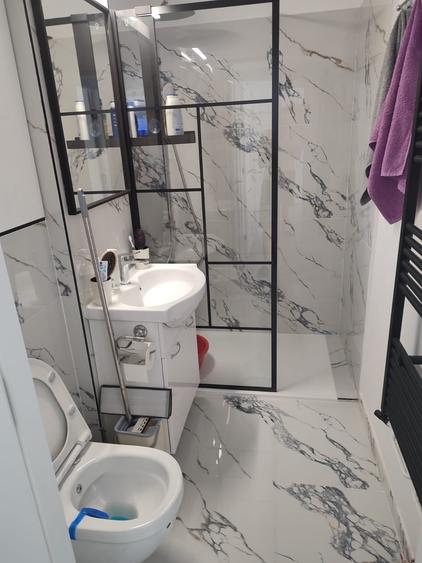 Apartament cu 2 camere circular, mobilat în Noua