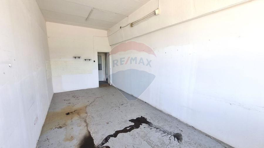 Spațiu comercial, de 370 mp, în Est