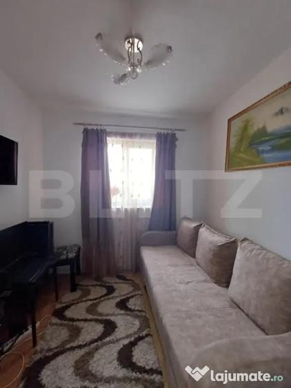 Apartament cu 3 camere semidecomandat în Central