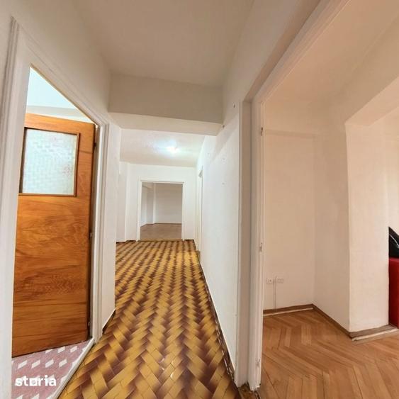 Apartament cu 4 camere decomandat în 13 Septembrie