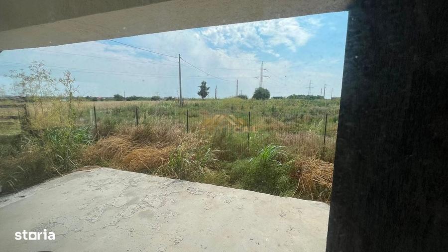 Casă cu 3 camere cu Teren 383 Mp în Vidra