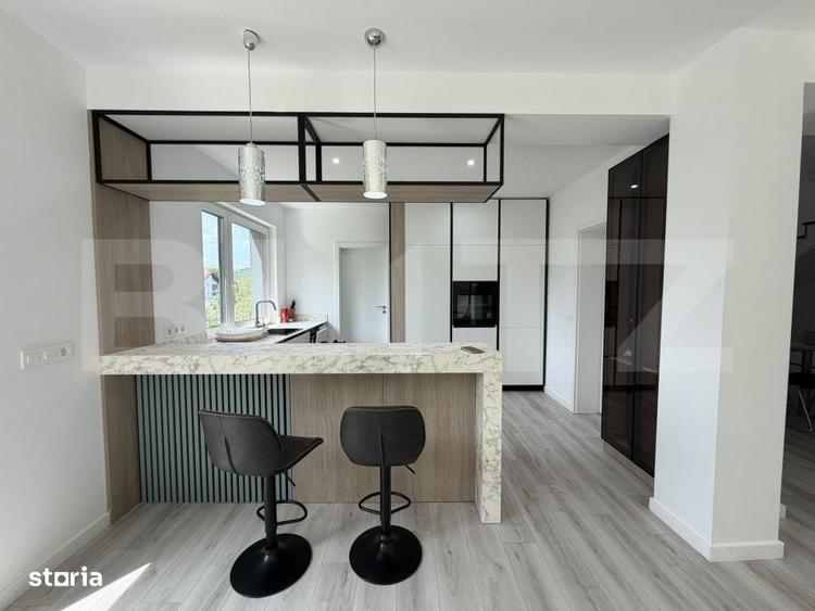 Casă cu 4 camere cu Teren 1875 Mp în Luna