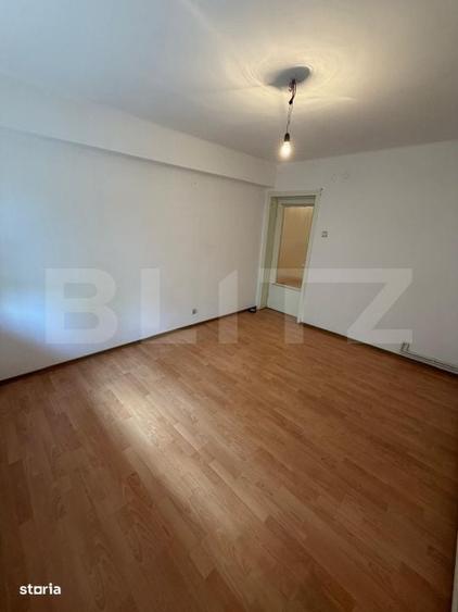 Apartament cu 2 camere decomandat în Calea București