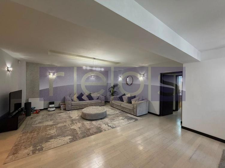 Apartament cu 3 camere decomandat, mobilat în Străulești