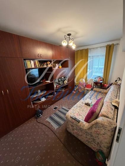Apartament cu 4 camere decomandat, mobilat în Mănăștur