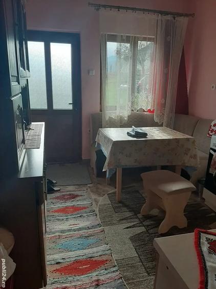 Casă cu 3 camere cu Teren 1930 Mp în Tulgheș