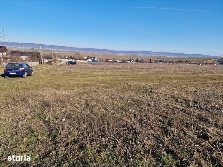 Teren de 1800 mp, în Sărata