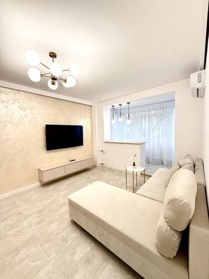 Apartament cu 2 camere semidecomandat în Democrației