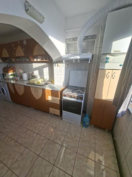 Apartament cu 2 camere decomandat în Cug