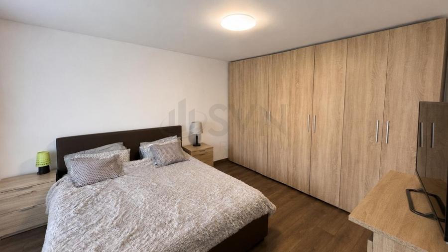 Casă individuală cu 5 camere cu Teren 80 Mp în P-ța Unirii