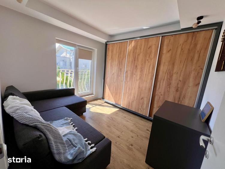 Duplex Cosmopolis - 8