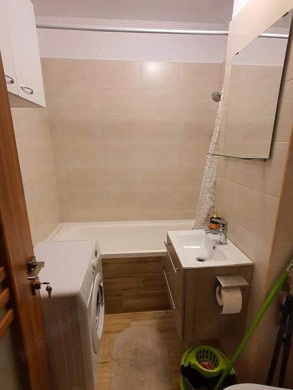Garsonieră semidecomandată în Titan