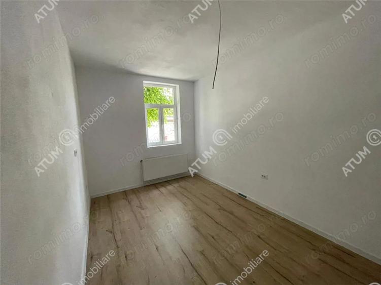 Apartament cu 2 camere decomandat în Piața Cluj