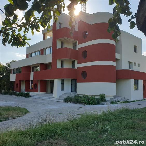 Spațiu comercial, de 450 mp, în Central
