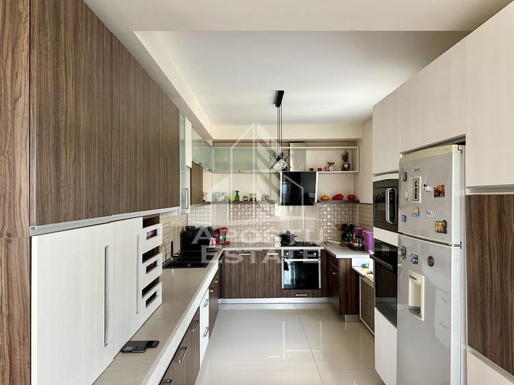 Vila moderna cu 6 camere si 2 garaje, teren 750 mp, Dumbr... - 4