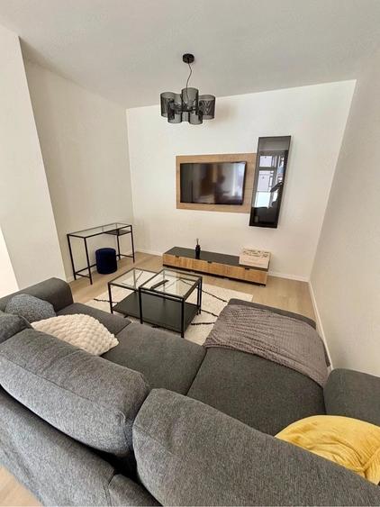 Inchiriez ap. 2 camere - 6
