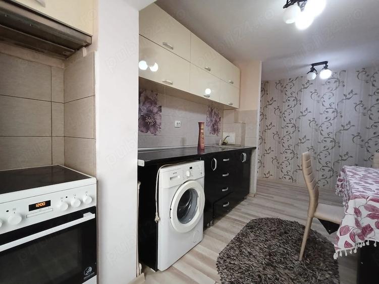Apartament cu 2 camere decomandat în Traian