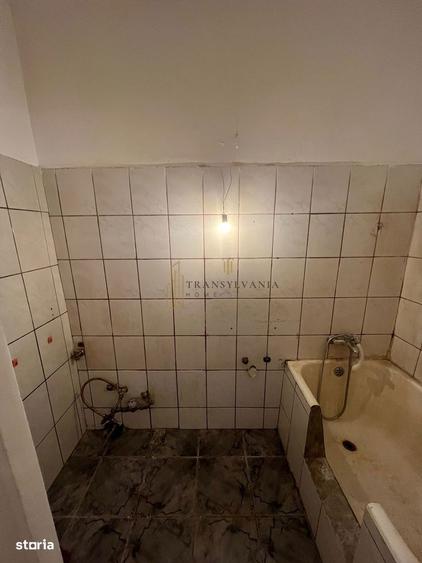 Garsoniera de vanzare, zona centrala - 1