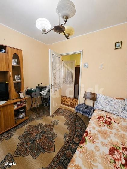 Apartament cu 4 camere semidecomandat în Țiglina 3