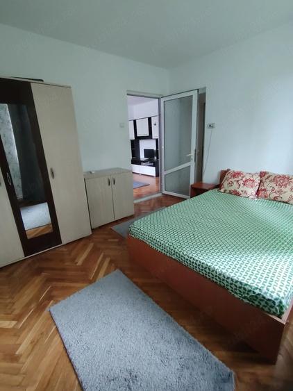 Apartament cu 2 camere decomandat în Barieră
