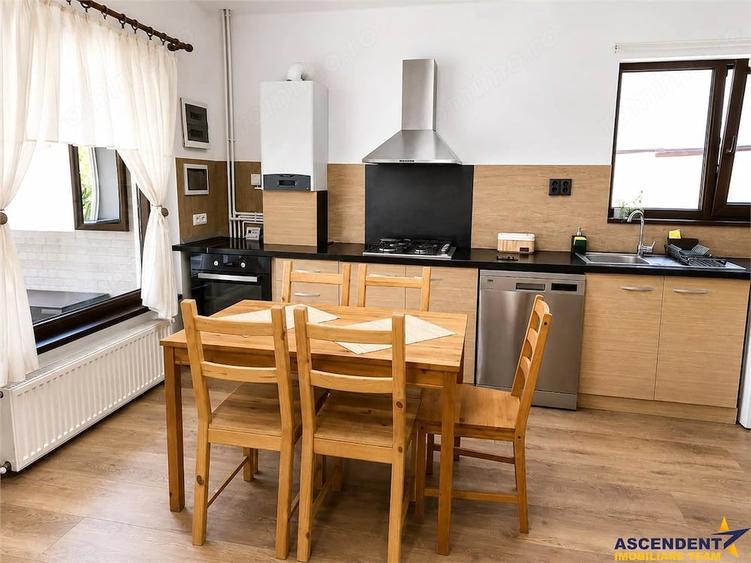 Casă cu Teren 350 Mp în Craiter