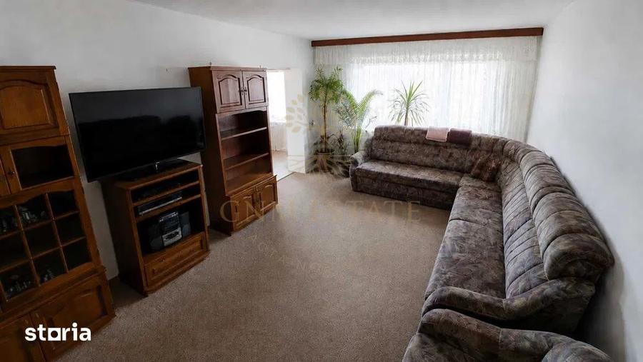 Apartament cu 4 camere semidecomandat, mobilat în Militari