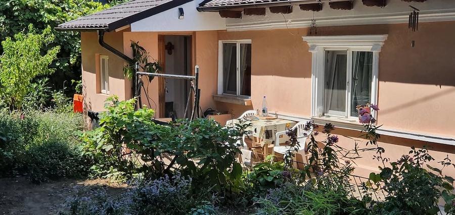 Casă cu 2 camere cu Teren 150 Mp în Km 5