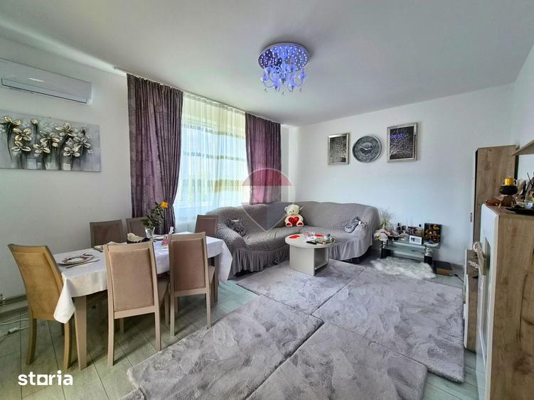 Casă cu 4 camere cu Teren 2575 Mp în Iordăcheanu