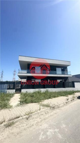 Casă cu 5 camere cu Teren 400 Mp în Nord