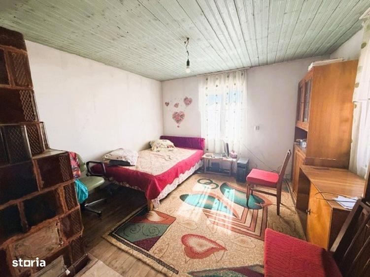 Gospodarie In Teslui | Teren 2700 mp | Casa+anexe - 2